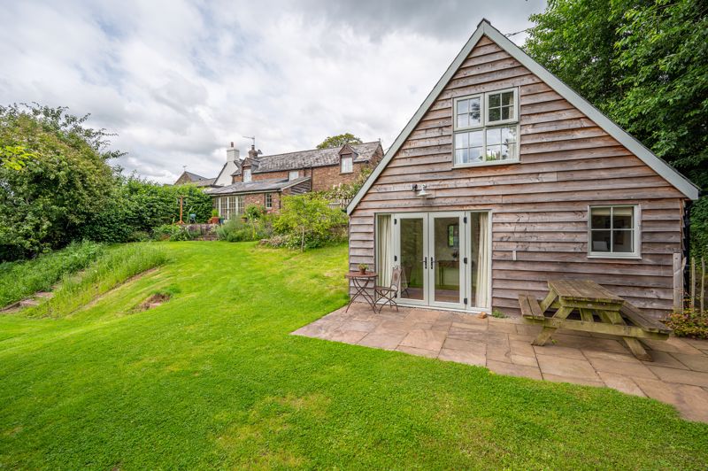 Annexe- click for photo gallery